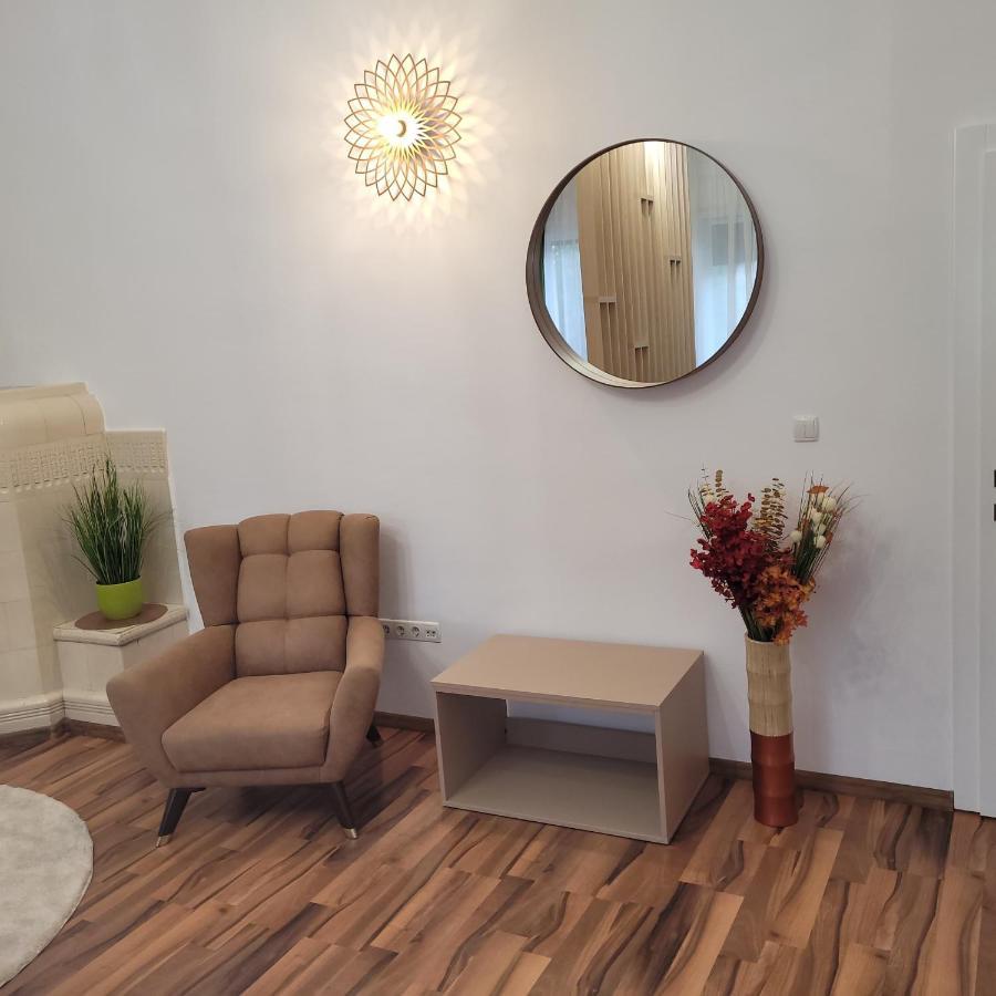 B8 - Spacious, Charming Apartment In Central סיביו מראה חיצוני תמונה